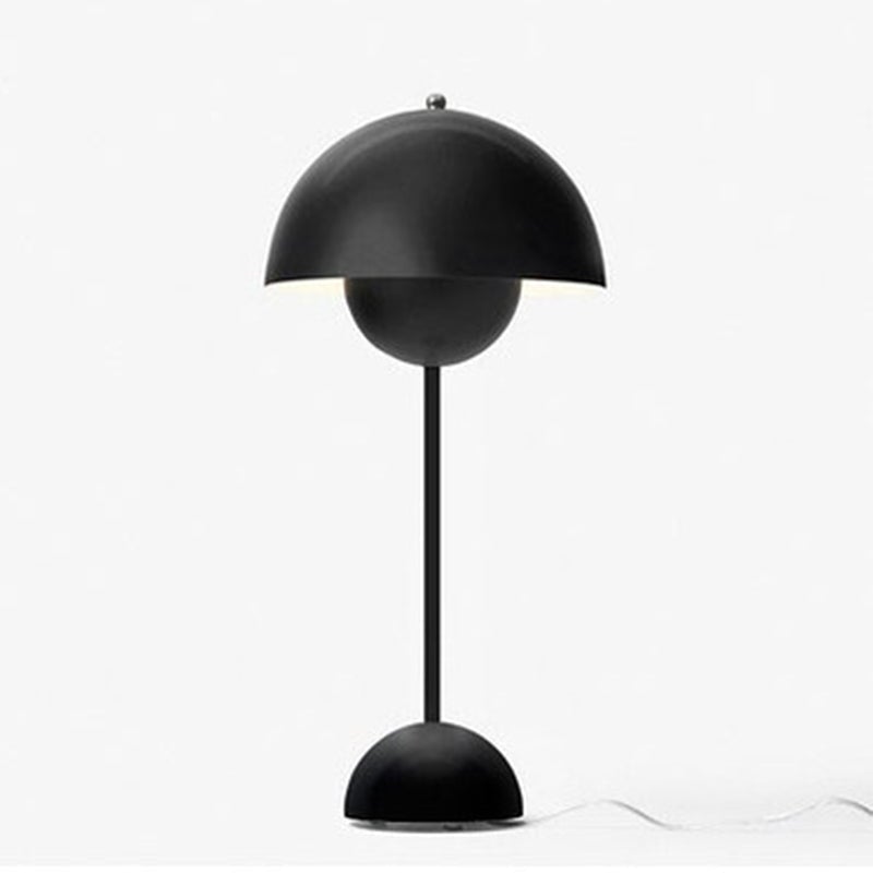 Minimalist Metal Table Lamp Creative Beside Lamp